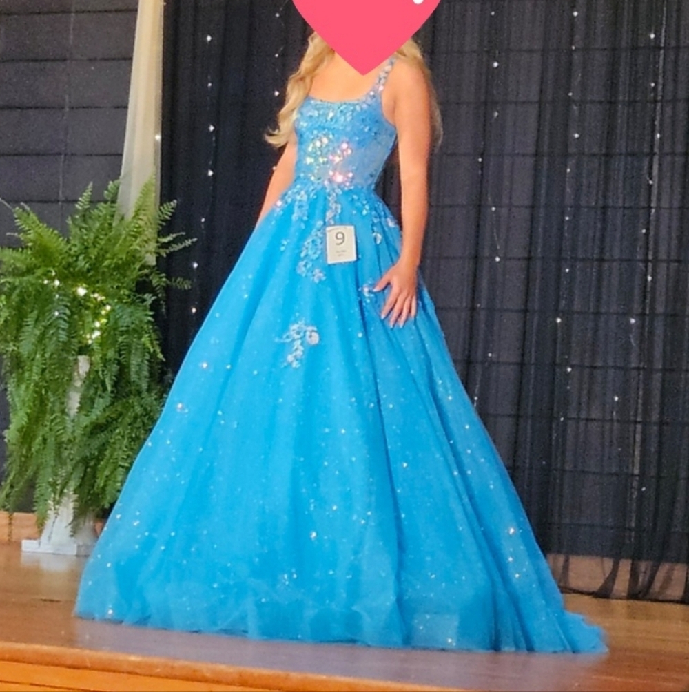 Stunning Blue Pageant or Prom Dress - Picture 4 of 5